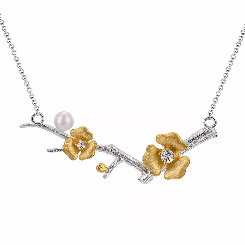 Flower Necklace with Pearl – Zircon & Floral Motifs
