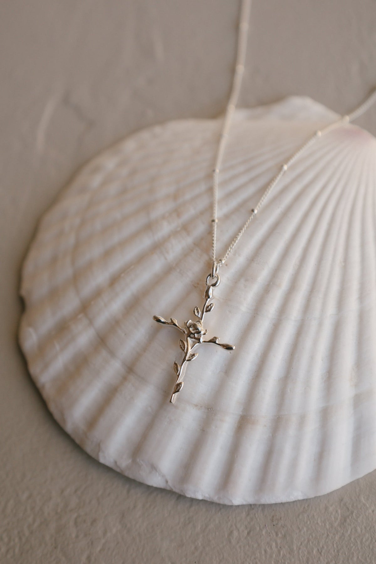 Roselle Cross Necklace| Sterling Silver
