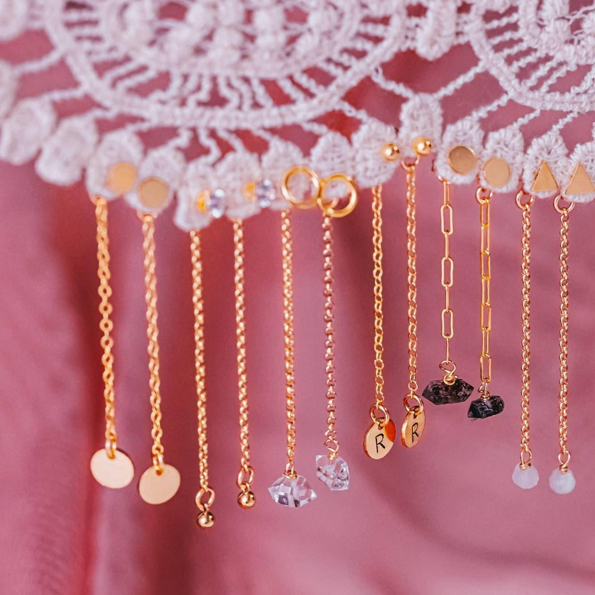 Dainty Circle Dangle Gold Stud Earrings