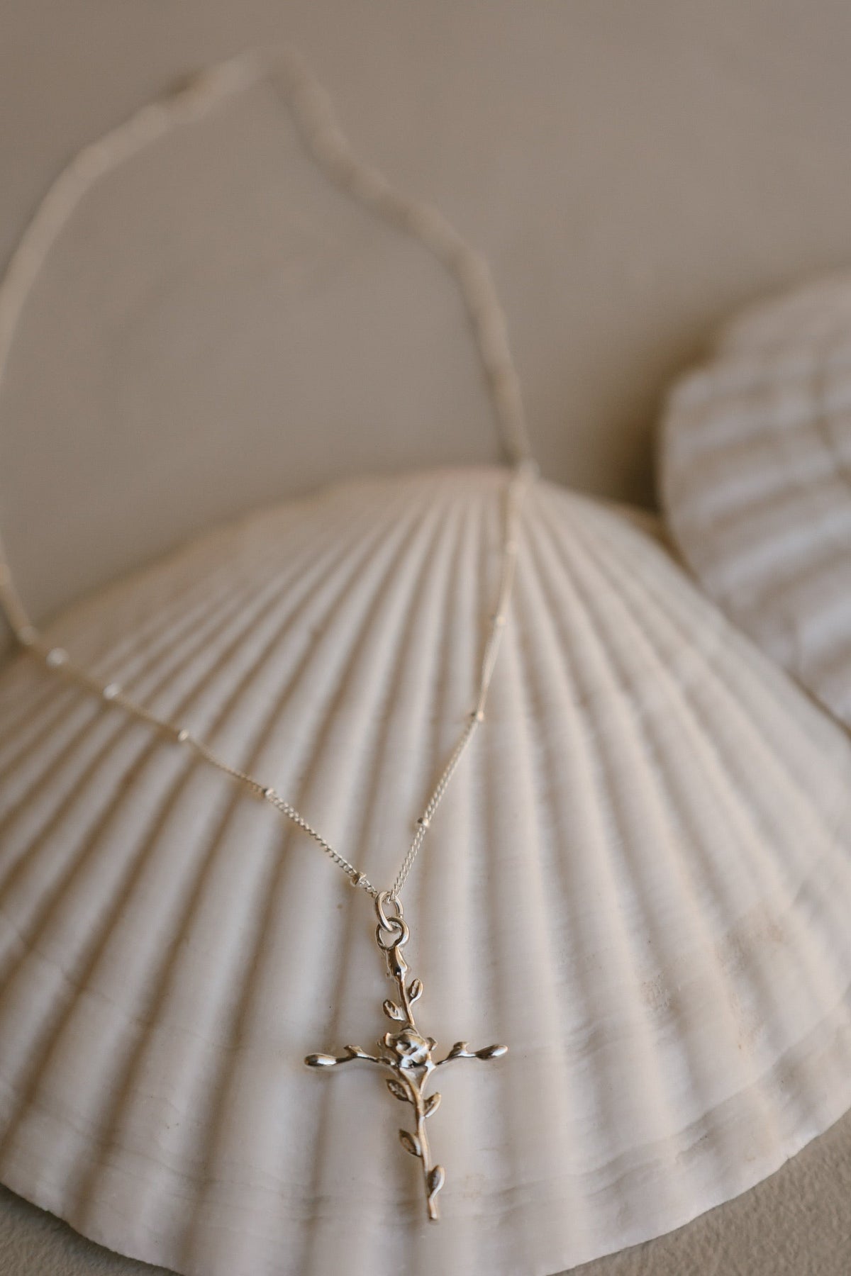 Roselle Cross Necklace| Sterling Silver