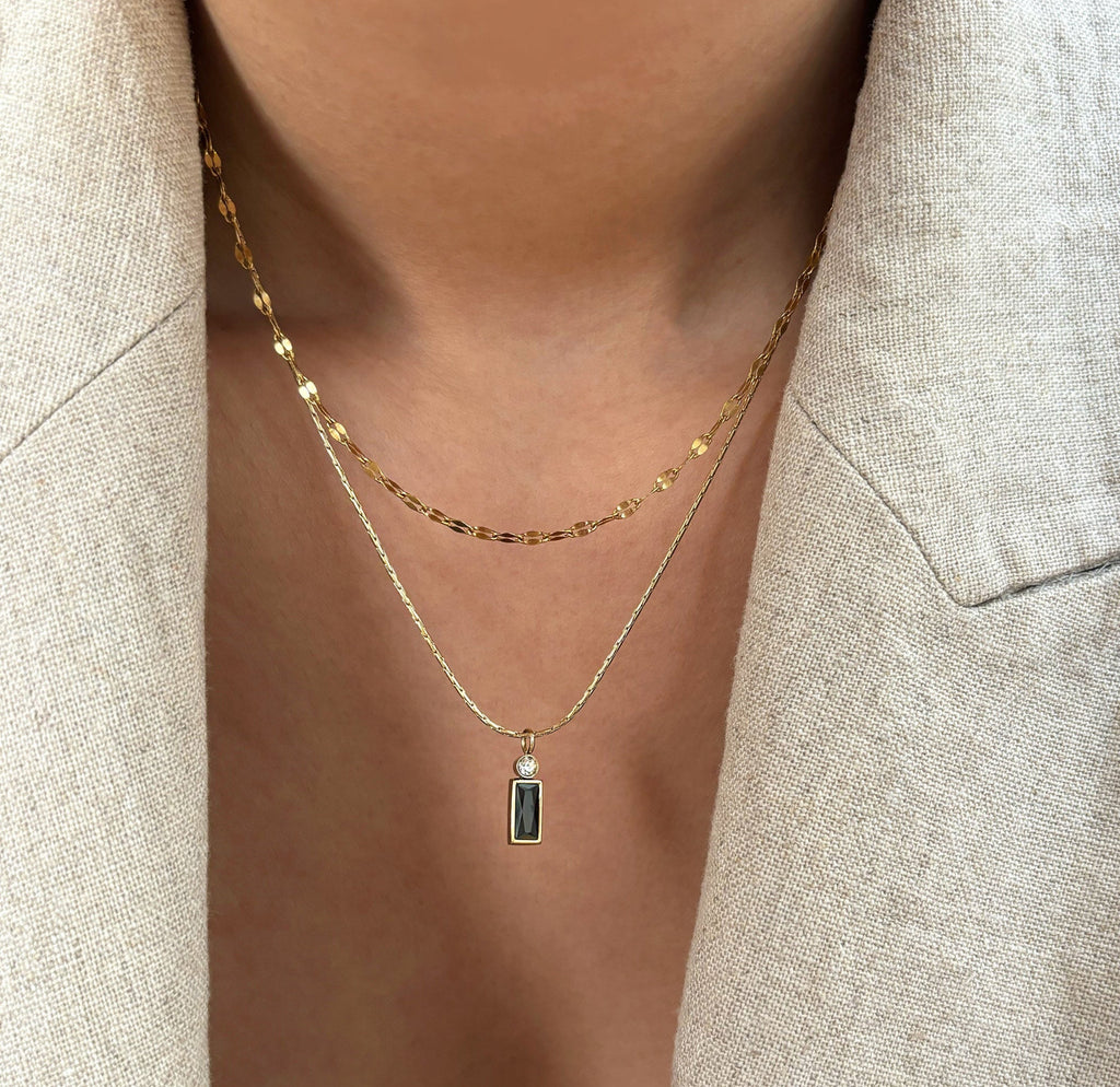 REN GOLD DAINTY BLACK PENDANT NECKLACE