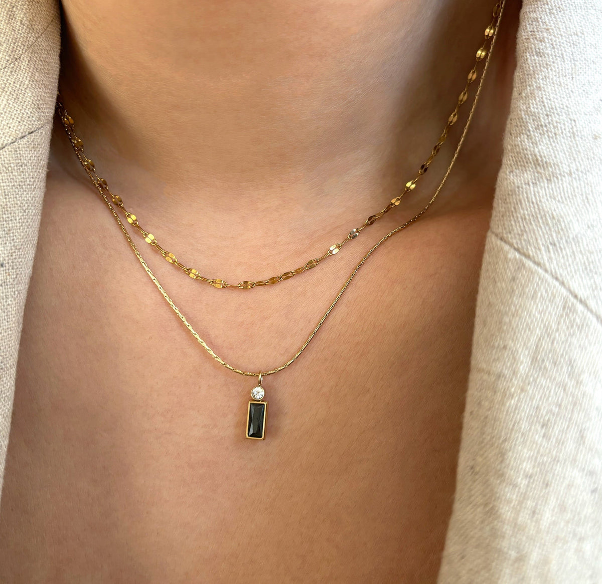 REN GOLD DAINTY BLACK PENDANT NECKLACE