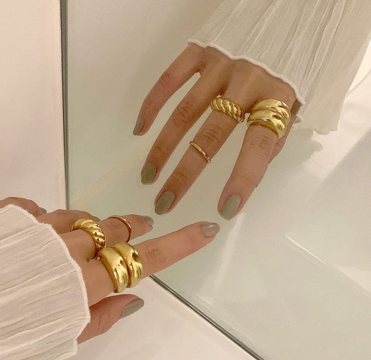 DIDI THIN GOLD STACKABLE RING BAND