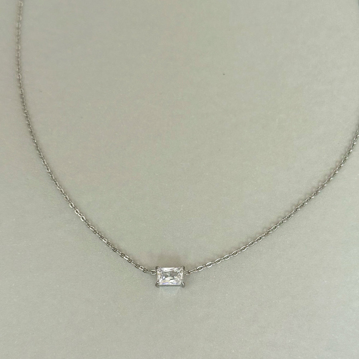 PEYTON SILVER DAINTY EMERALD CZ DIAMOND PENDANT NECKLACE