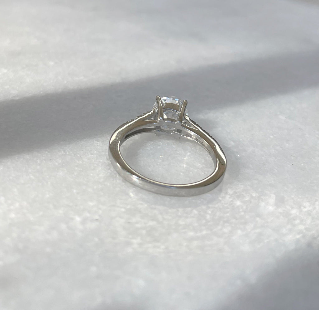 YVE GOLD DIAMOND PROMISE RING