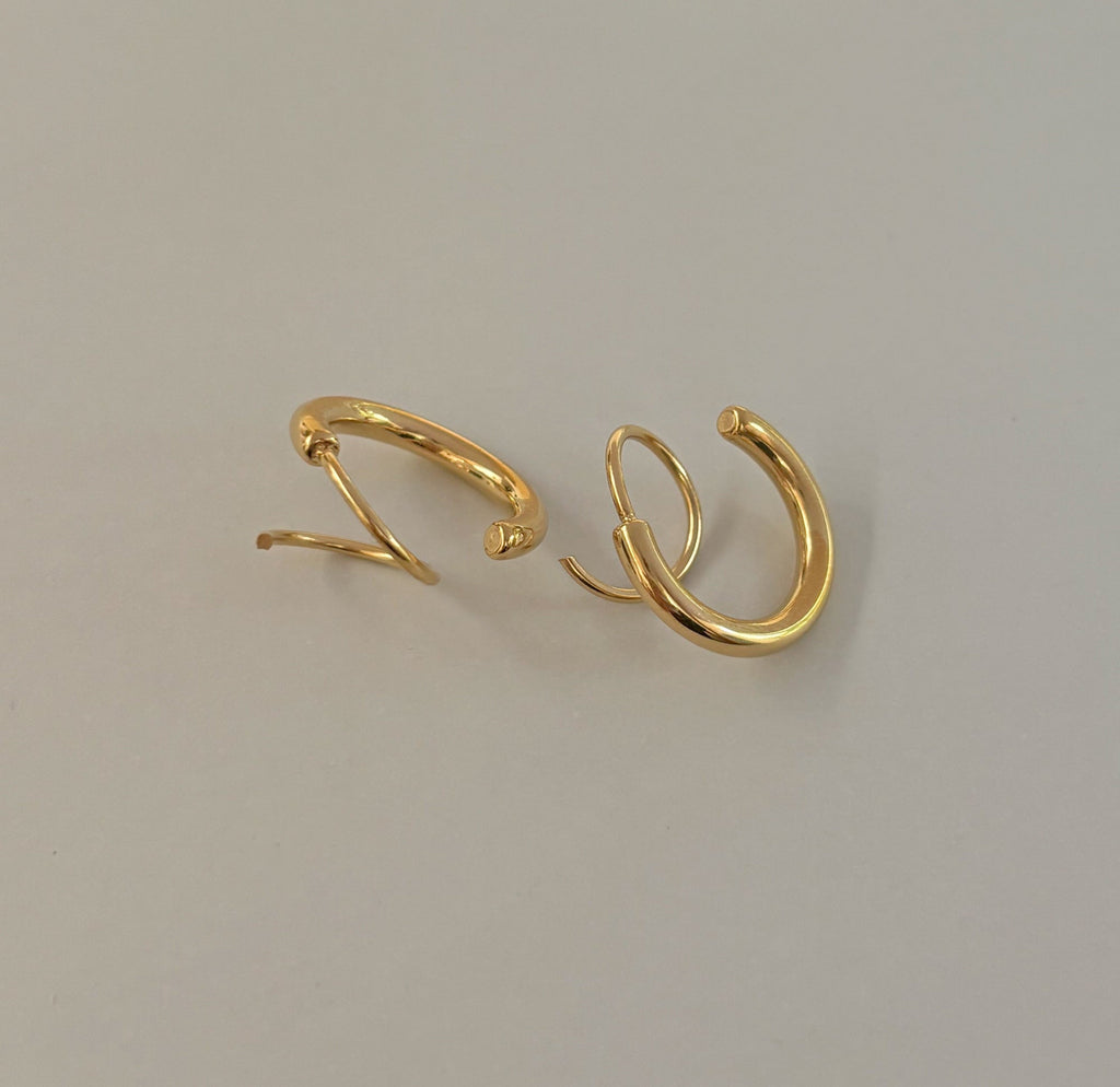 MICKY GOLD DOUBLE HUGGIE HOOP EARRINGS 2 IN 1