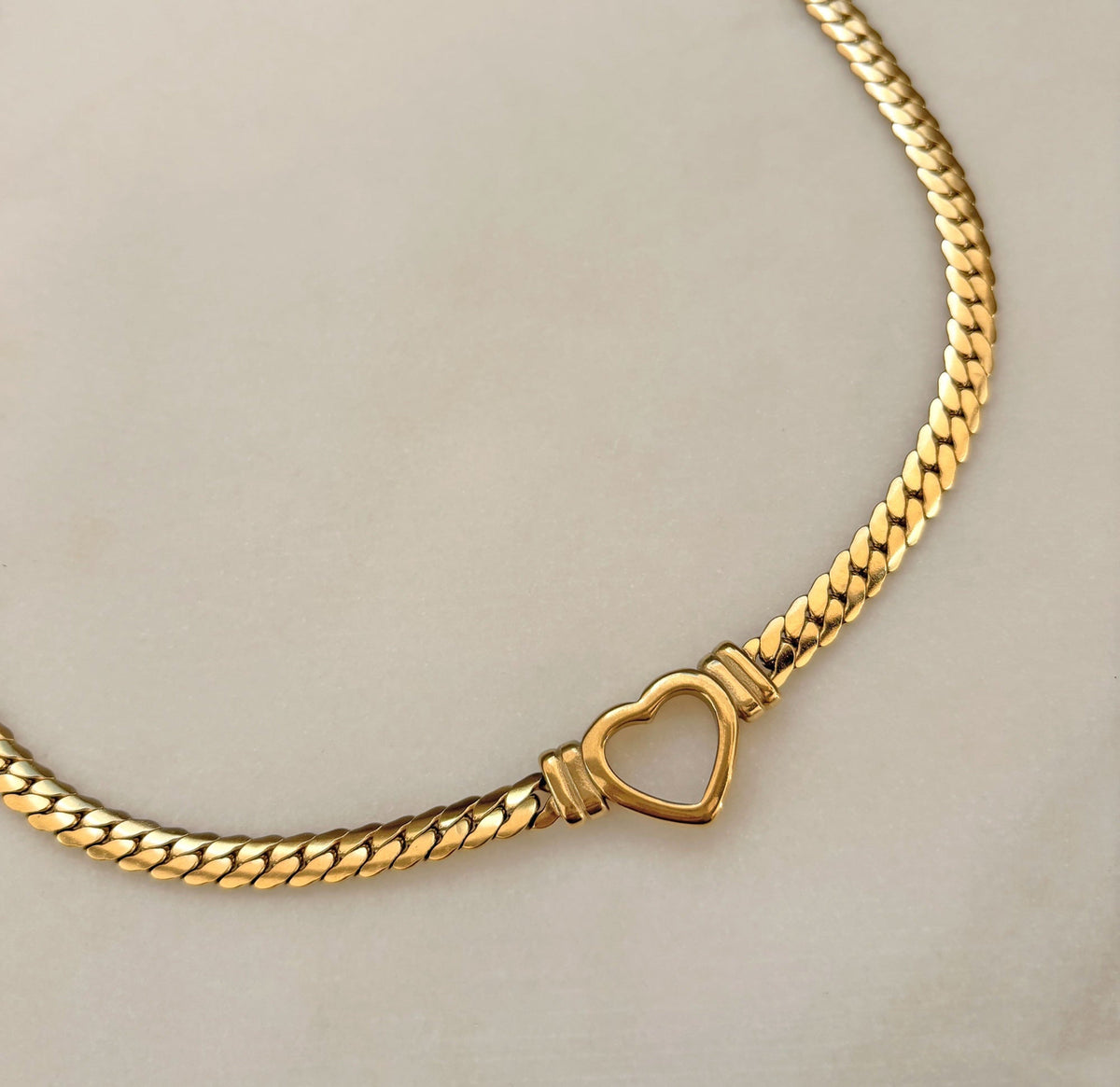 VITTORIA GOLD HEART SNAKE CHAIN NECKLACE
