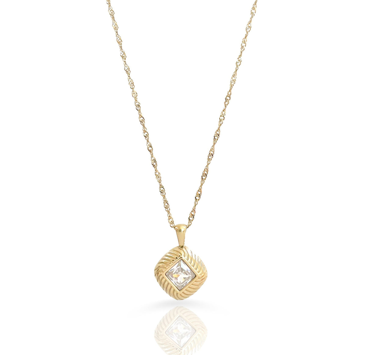 NORA GOLD DIAMOND SHAPED PENDANT NECKLACE