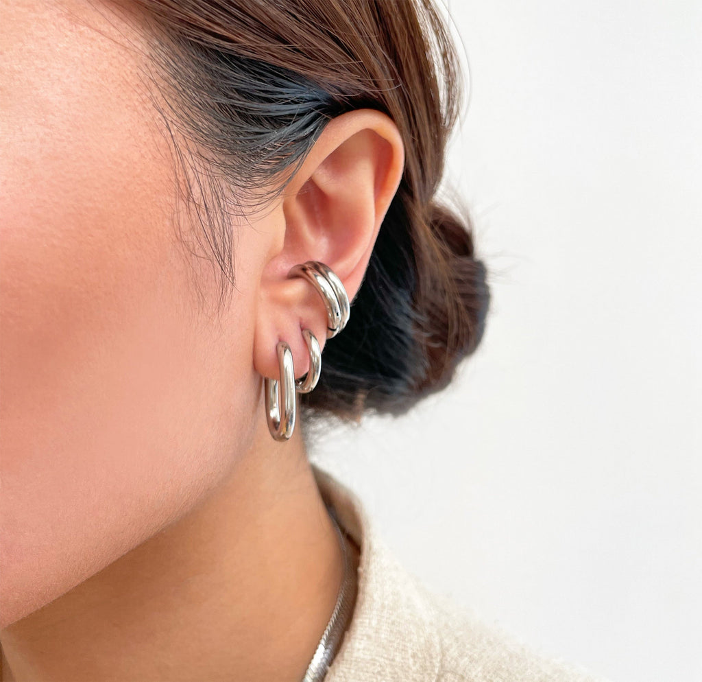 FIONA SILVER OVAL HOOP EARRINGS
