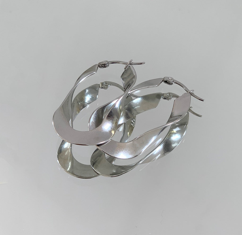 PERLA SILVER TWIST HOOP EARRINGS