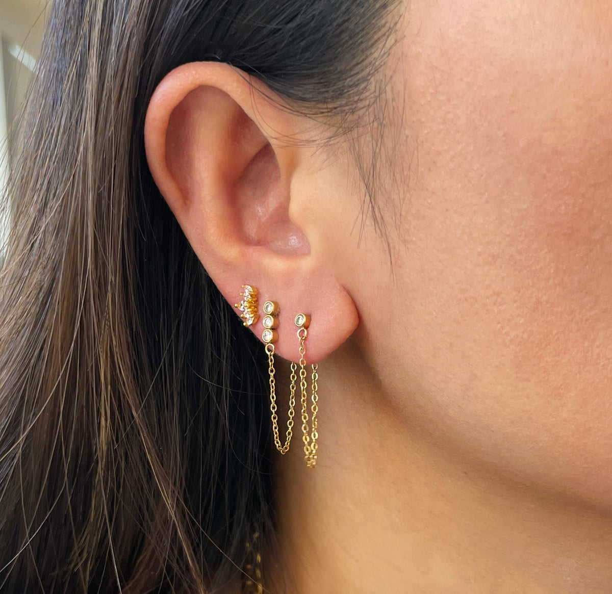 JOAN SOLITAIRE STUD GOLD LOOP CHAIN EARRINGS